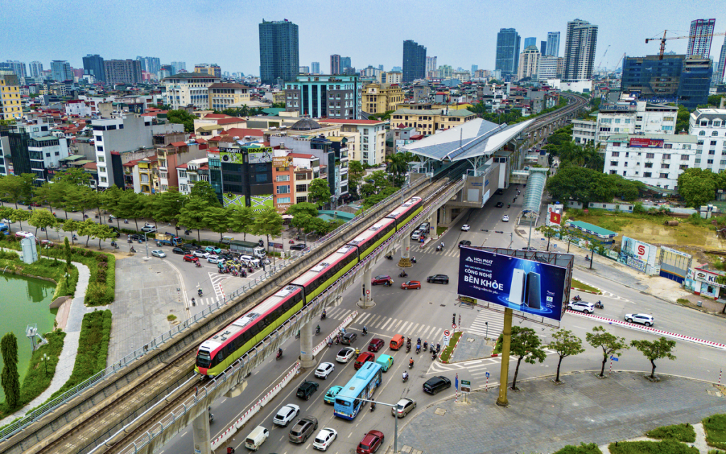 Tuyến đường sắt đô thị trên cao đang vận hành tại Hà Nội, khu vực sắp mở rộng thêm 5 tuyến metro mới